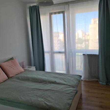 בוקרשט Rene'S Leisure Apartment מראה חיצוני תמונה